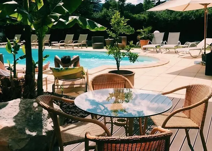 Hotel Hotel La Chaumette 3*