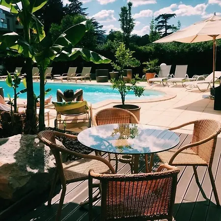 Hotel Hotel La Chaumette 3*